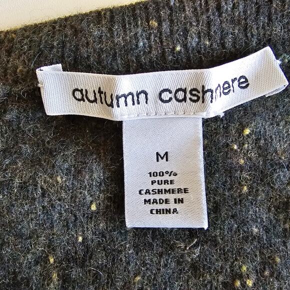 Autumn Cashmere Camo V Neck Sweater in Spruce Combo Size Medium - Picture 3 of 6